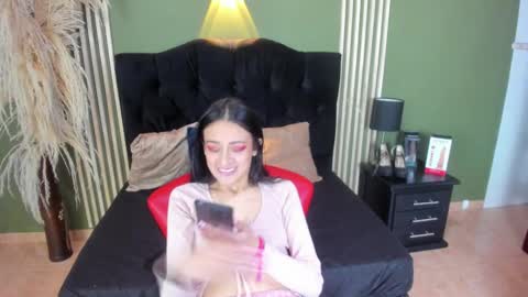 Snapshot of desiring__angel chatting on February 2025 10:47:02 AM Desiring Angel online show from February 2025 10:47:02 AM