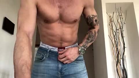 Snapshot of desirtexz chatting on April 2026 07:06:01 AM desirtexz online show from April 2026 07:06:01 AM