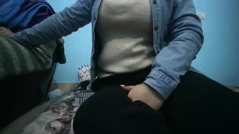 Snapshot of desirussian chatting on December 2025 11:04:02 AM desirussian online show from December 2025 11:04:02 AM