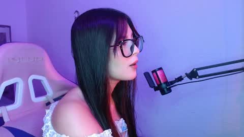 destinya_ online show from June 2026 11:24:02 AM