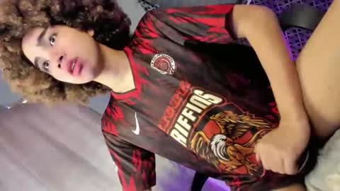 Snapshot of destinyrosexxx chatting on March 2025 01:23:01 AM Chelsea online show from March 2025 01:23:01 AM