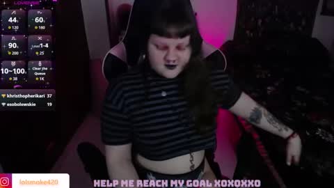 Snapshot of destroyall420 chatting on October 2025 06:12:02 AM Lola Bdsm and fries online show from October 2025 06:12:02 AM