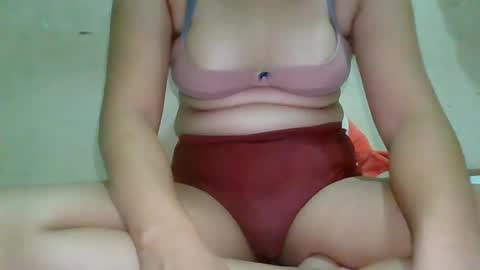 Snapshot of desurvv0999 chatting on January 2025 01:03:02 PM desurvv0999 online show from January 2025 01:03:02 PM