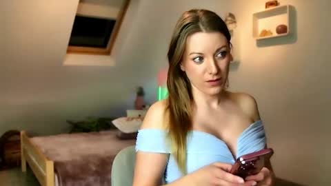 Snapshot of dettyblondie chatting on January 2026 04:50:02 AM DettyBlondie online show from January 2026 04:50:02 AM