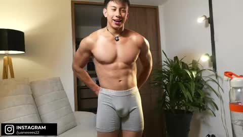 Snapshot of deus_belli chatting on April 2026 02:03:01 AM Deus Belli online show from April 2026 02:03:01 AM