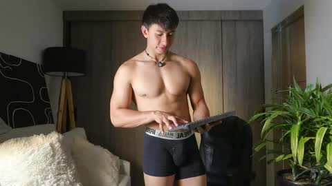 Snapshot of deus_belli chatting on June 2026 05:26:01 PM Deus Belli online show from June 2026 05:26:01 PM