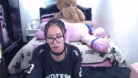 devi_black_13_ online show from April 2026 12:30:01 AM