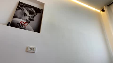 Emily online show from September 2025 08:40:01 AM