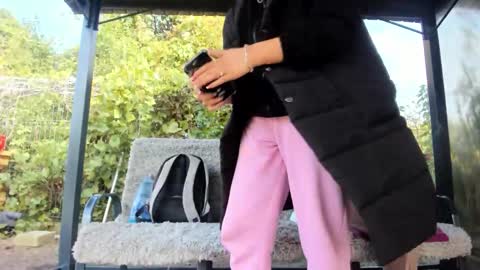 Anna online show from October 2025 09:01:01 AM