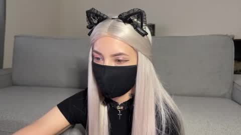 Devil online show from April 2026 10:49:02 AM