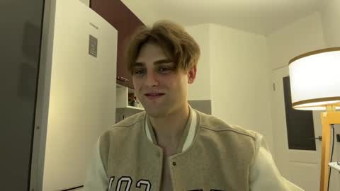 devilnut1 online show from December 2024 06:50:02 AM