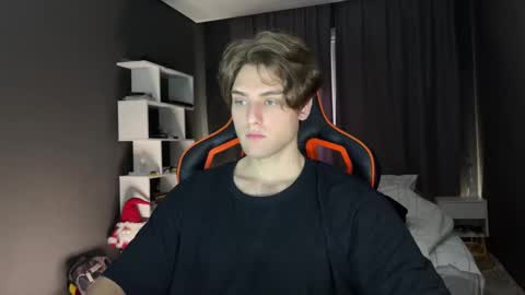 devilnut1 online show from November 2025 06:41:02 AM