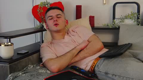 devin_ho online show from February 2025 08:42:02 PM