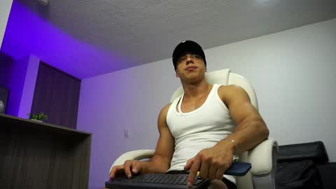 Devin Hunter online show from January 2025 11:47:01 PM