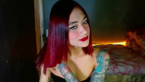 Wanda Maximoff  IG rxnnmts  online show from December 2024 12:56:02 AM