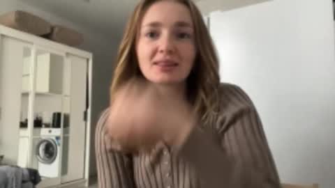 Mira online show from December 2025 10:13:01 AM