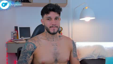 JULIAN online show from January 2025 08:58:02 PM