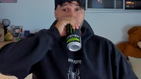 JULIAN online show from May 2026 03:02:01 AM