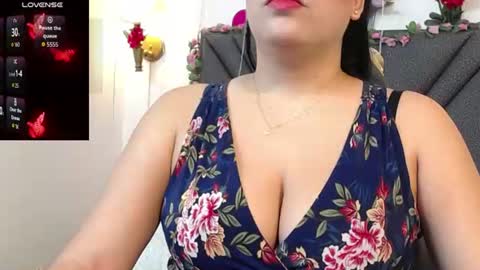 Snapshot of dharanisnisha chatting on June 2026 12:25:01 PM dharanisnisha online show from June 2026 12:25:01 PM