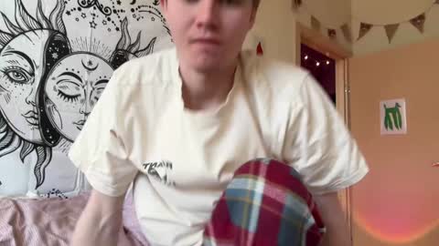 Snapshot of di_n_alex chatting on December 2024 10:36:01 AM Di Alex online show from December 2024 10:36:01 AM