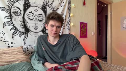 Snapshot of di_n_alex chatting on December 2024 09:47:02 AM Di Alex online show from December 2024 09:47:02 AM