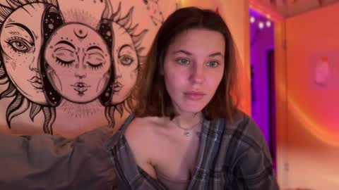 Snapshot of di_n_alex chatting on December 2024 04:52:01 PM Di Alex online show from December 2024 04:52:01 PM