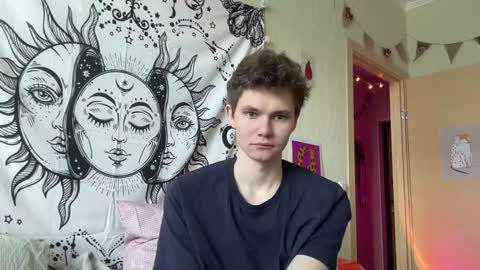 Snapshot of di_n_alex chatting on January 2025 10:32:01 AM Di Alex online show from January 2025 10:32:01 AM