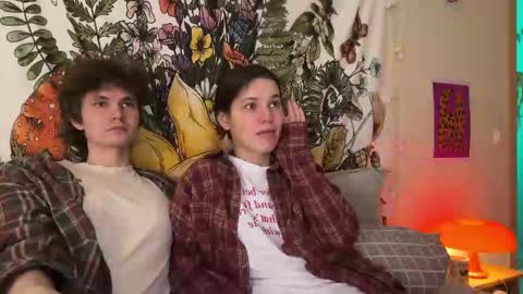 Snapshot of di_n_alex chatting on March 2025 04:35:02 PM Di Alex online show from March 2025 04:35:02 PM