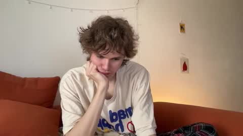 Snapshot of di_n_alex chatting on October 2025 09:09:02 AM Di Alex online show from October 2025 09:09:02 AM