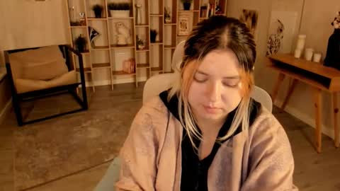 Dia online show from September 2025 02:46:02 AM