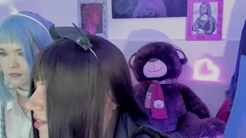 Dia online show from September 2025 11:21:01 PM