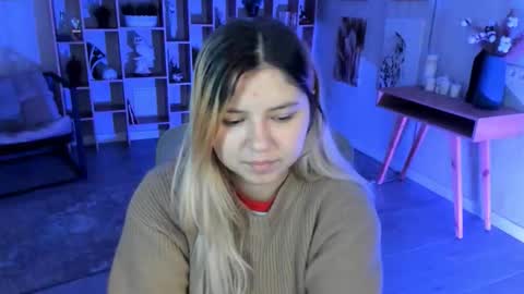 Dia online show from October 2025 07:14:02 PM