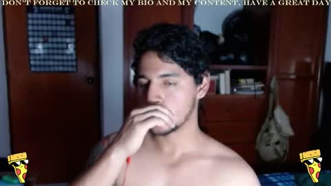 Snapshot of diamond_bruno chatting on February 2025 10:53:01 PM Bruno Diamond online show from February 2025 10:53:01 PM