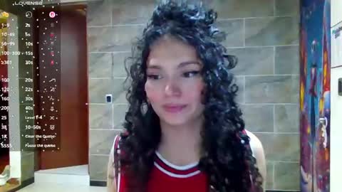 Snapshot of diamond_curls05 chatting on July 2026 05:12:02 PM DiamondCurls online show from July 2026 05:12:02 PM