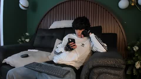 Snapshot of diamond_twink chatting on July 2026 05:43:01 AM diamond_twink online show from July 2026 05:43:01 AM