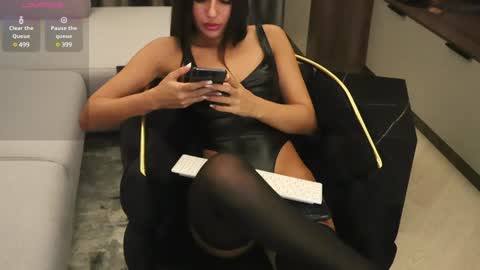 Snapshot of diamondpixie chatting on December 2024 11:42:02 PM Iris online show from December 2024 11:42:02 PM