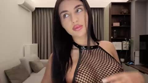 Iris online show from February 2026 08:15:01 PM