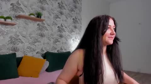 Diana online show from October 2025 01:39:02 AM