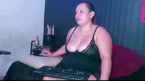 Diana Lozano online show from February 2025 03:09:01 PM