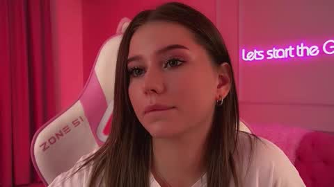 Diana online show from February 2026 06:28:01 PM