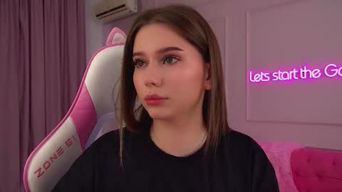 Diana online show from March 2026 01:14:02 PM