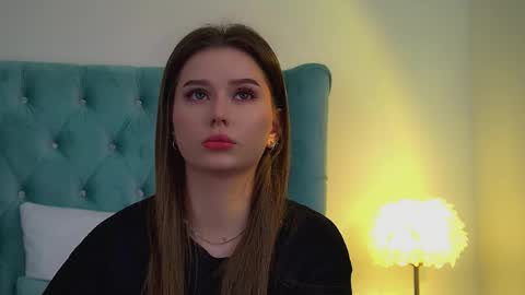 Snapshot of dianabecker chatting on June 2026 06:45:02 AM Diana online show from June 2026 06:45:02 AM