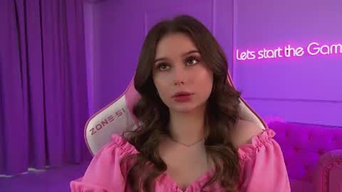 Snapshot of dianabecker chatting on June 2026 06:38:01 AM Diana online show from June 2026 06:38:01 AM