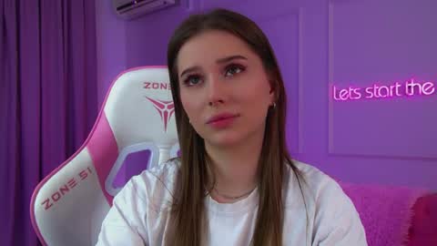 Snapshot of dianabecker chatting on July 2026 06:16:02 AM Diana online show from July 2026 06:16:02 AM