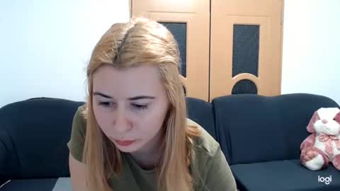 dianasmiey7 online show from February 2025 05:18:02 PM