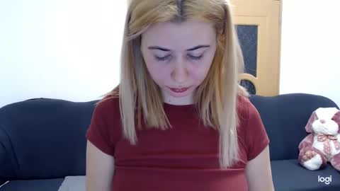 dianasmiey7 online show from February 2025 05:58:02 PM