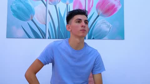 Ana  Leo online show from March 2025 12:23:02 PM