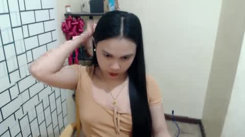 Diane online show from February 2025 07:18:01 AM