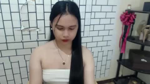 Diane online show from February 2025 12:46:01 AM