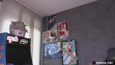 Melania   -    online show from November 2025 08:51:01 PM